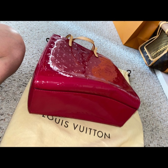 New LV - Picture 6 of 12